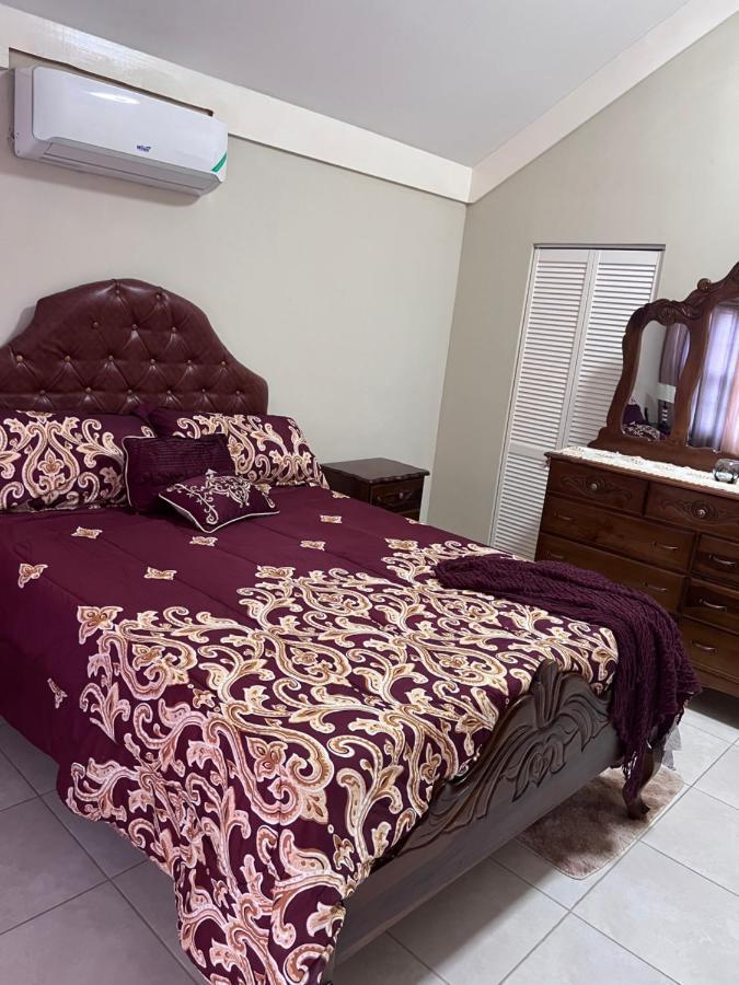 Comfort Rest Ocho Rios Eksteriør billede